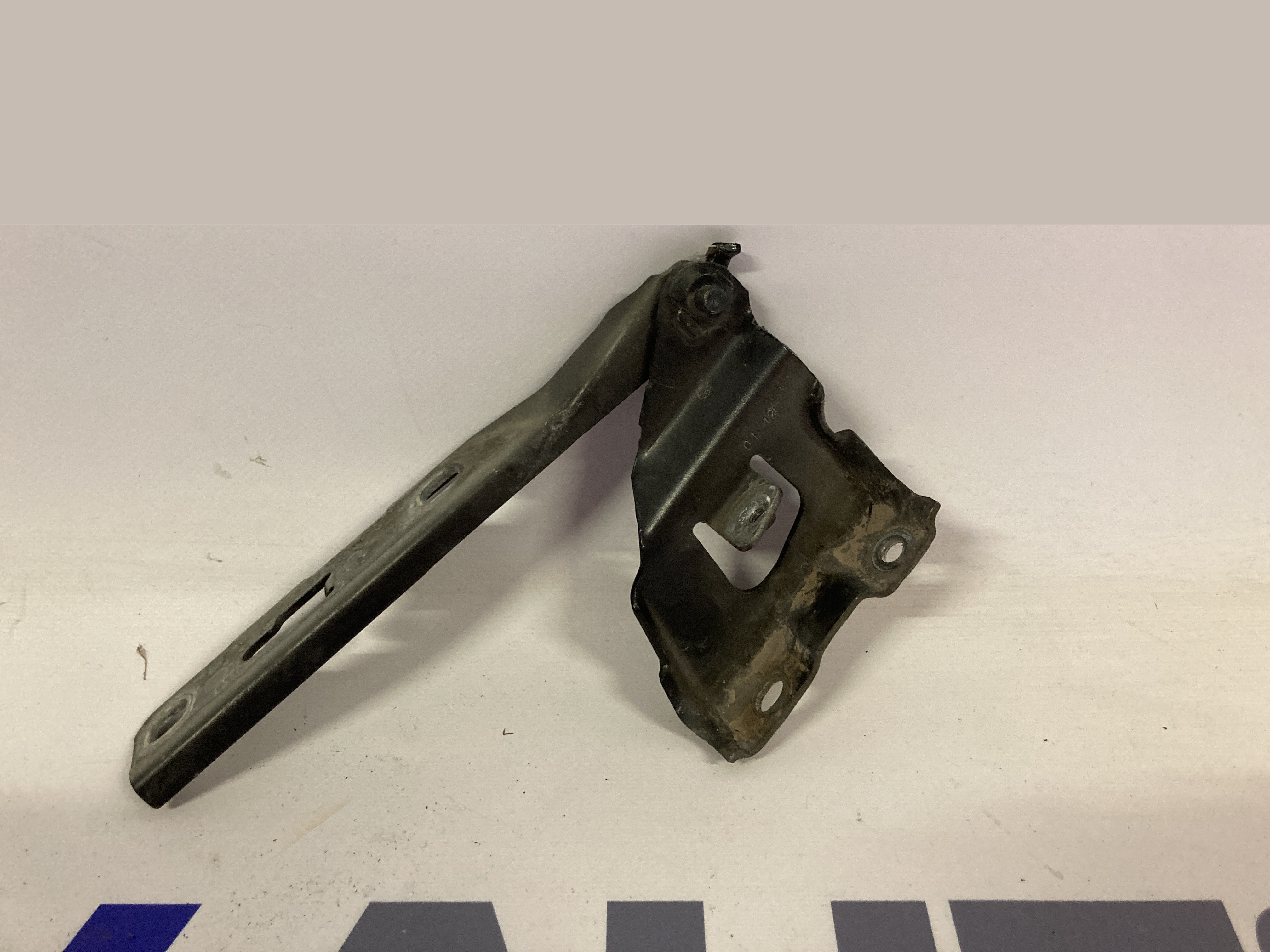 Pant kapoty levý Audi A4 B8 8K0823301D