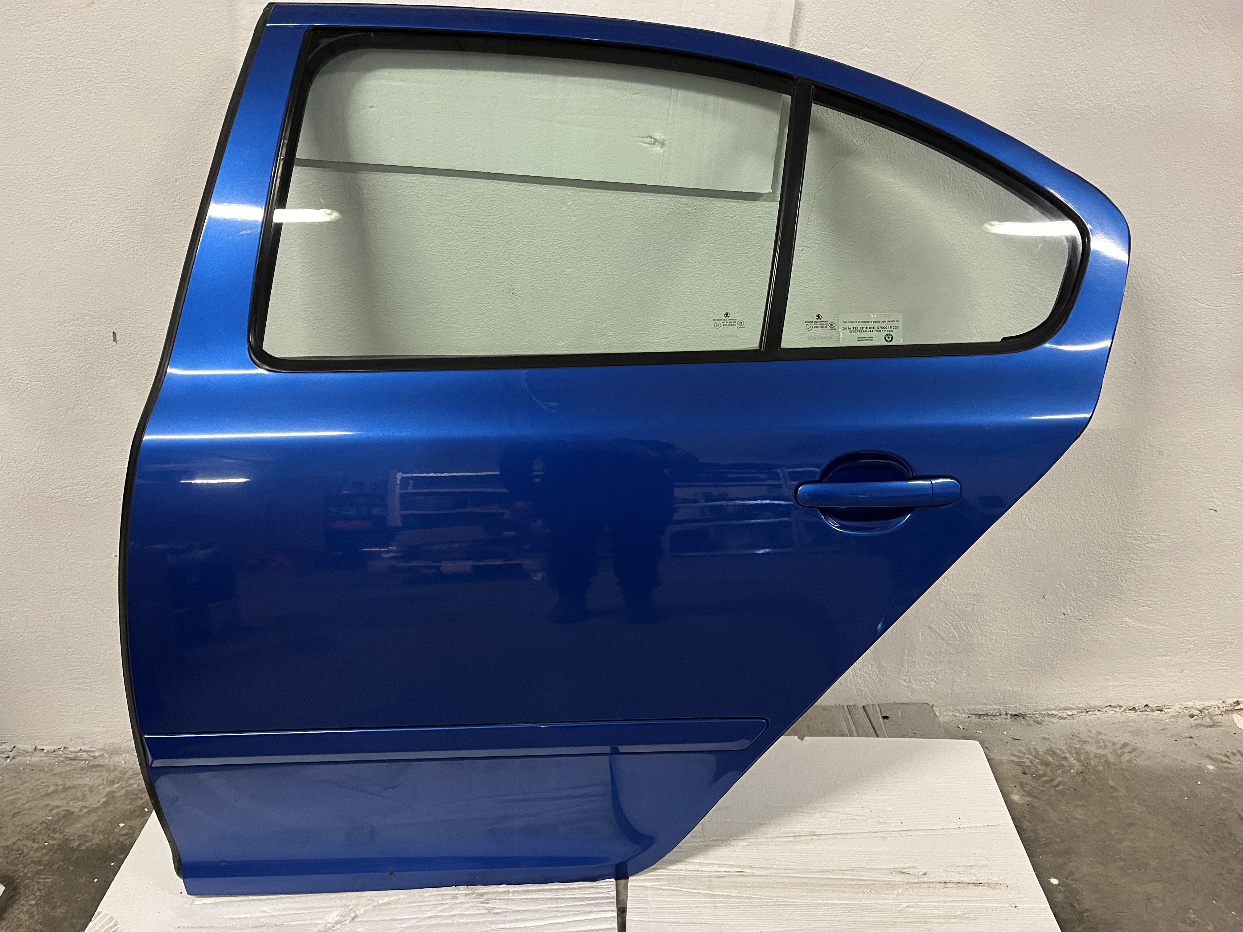Dveře Škoda Octavia II liftback, levé zadní, kód barvy 9463