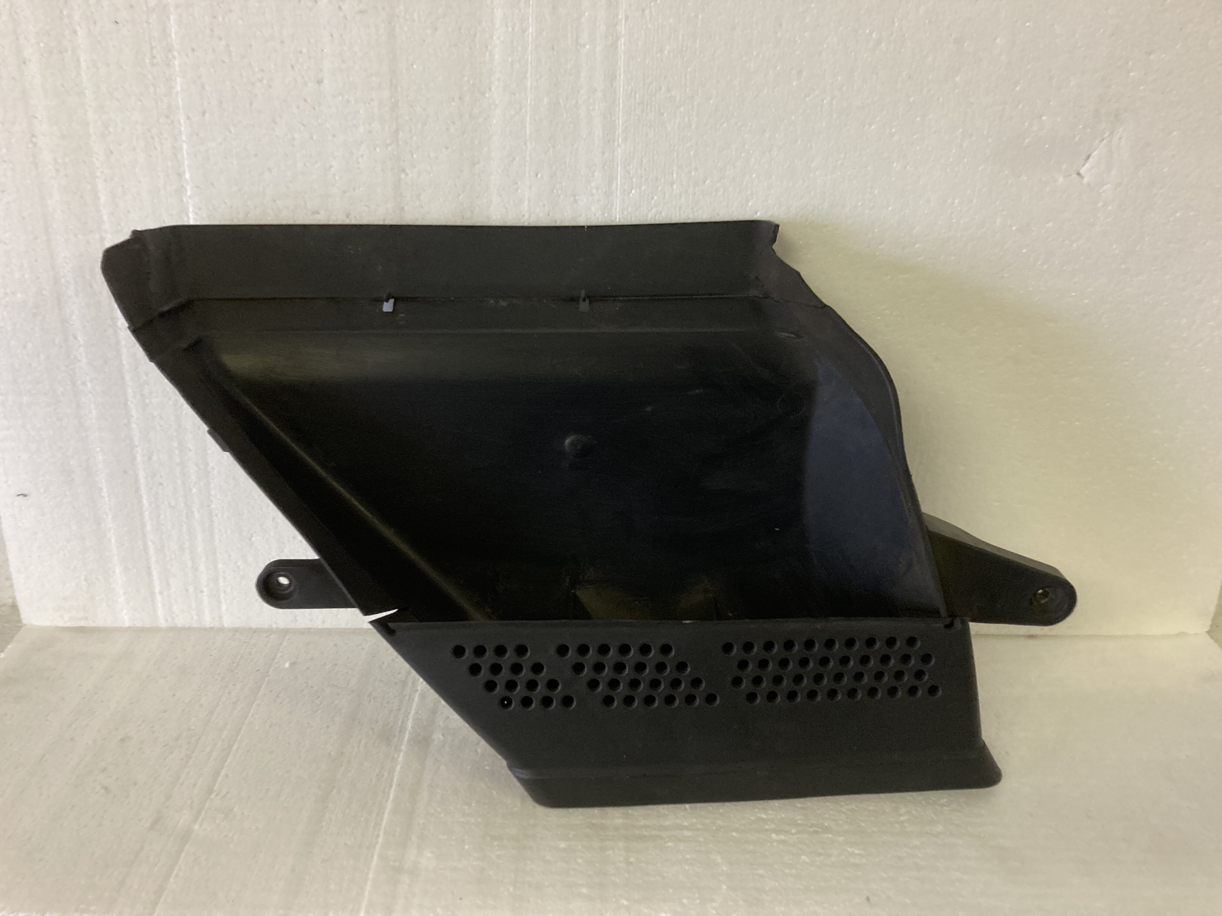 Sací potrubí Audi A4 B8 8K0129618A