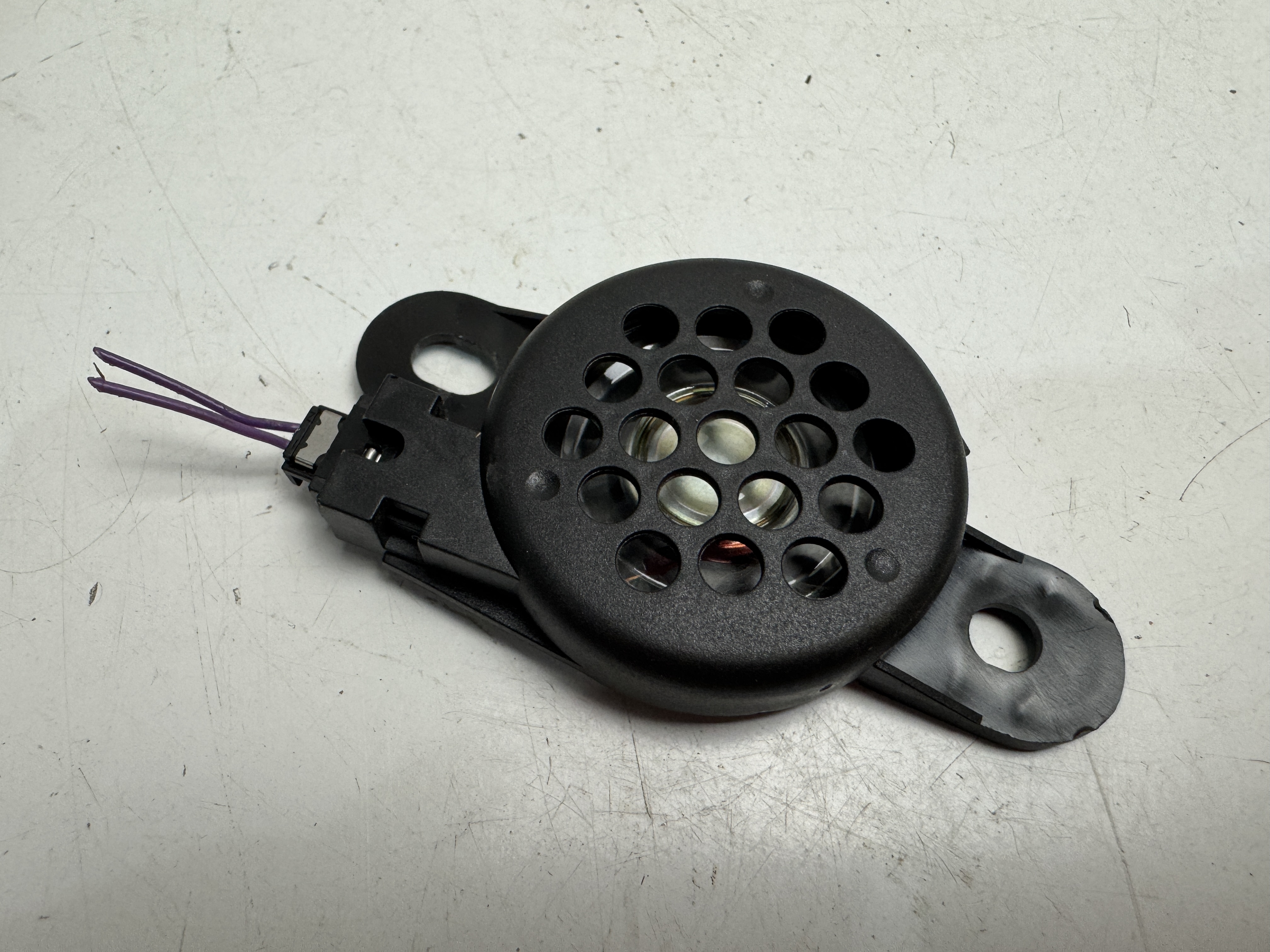 Reproduktor parkovacího asistenta VW 5Q0919279