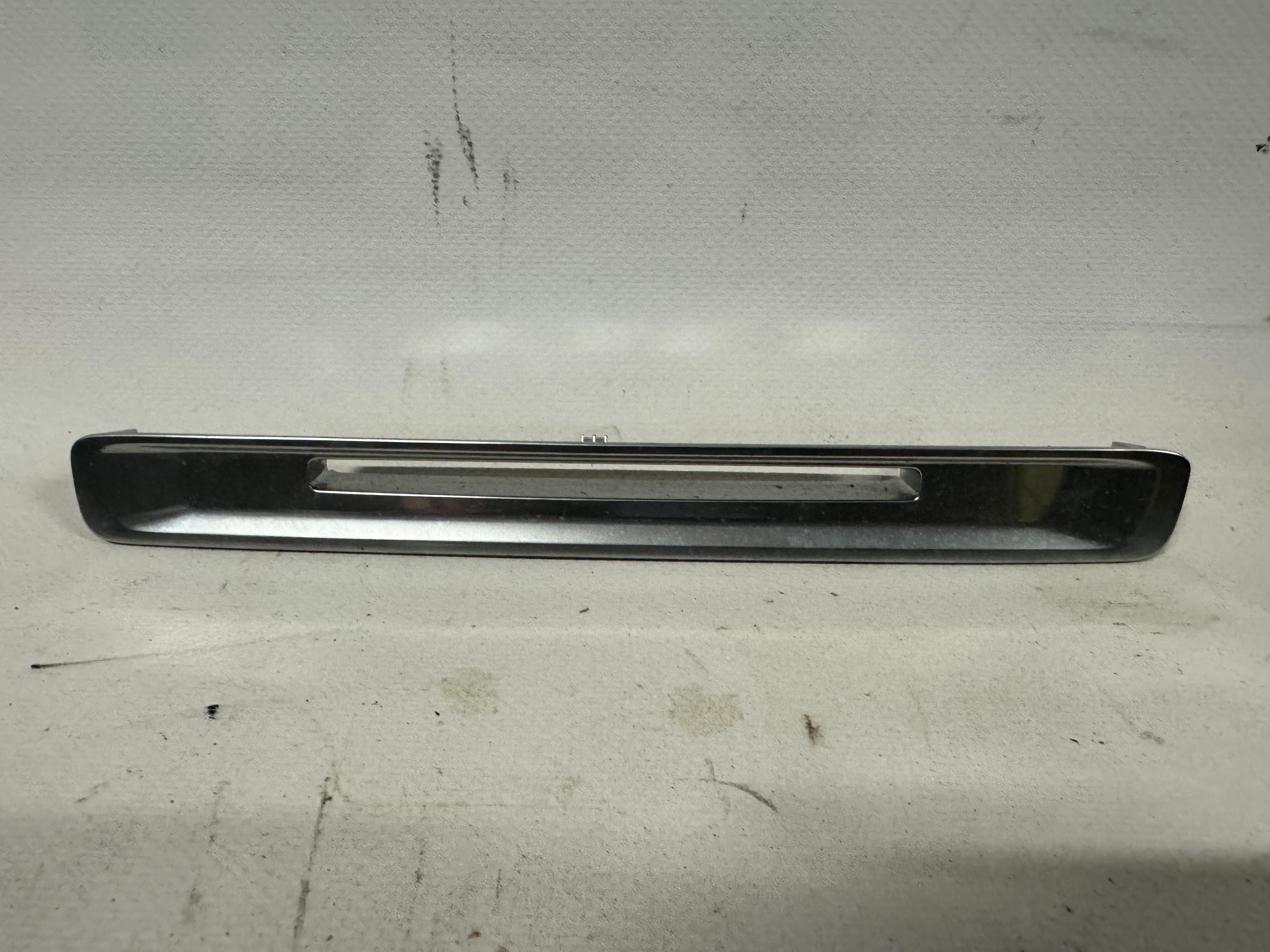 Lišta palubní desky Volvo XC60 30755619RH