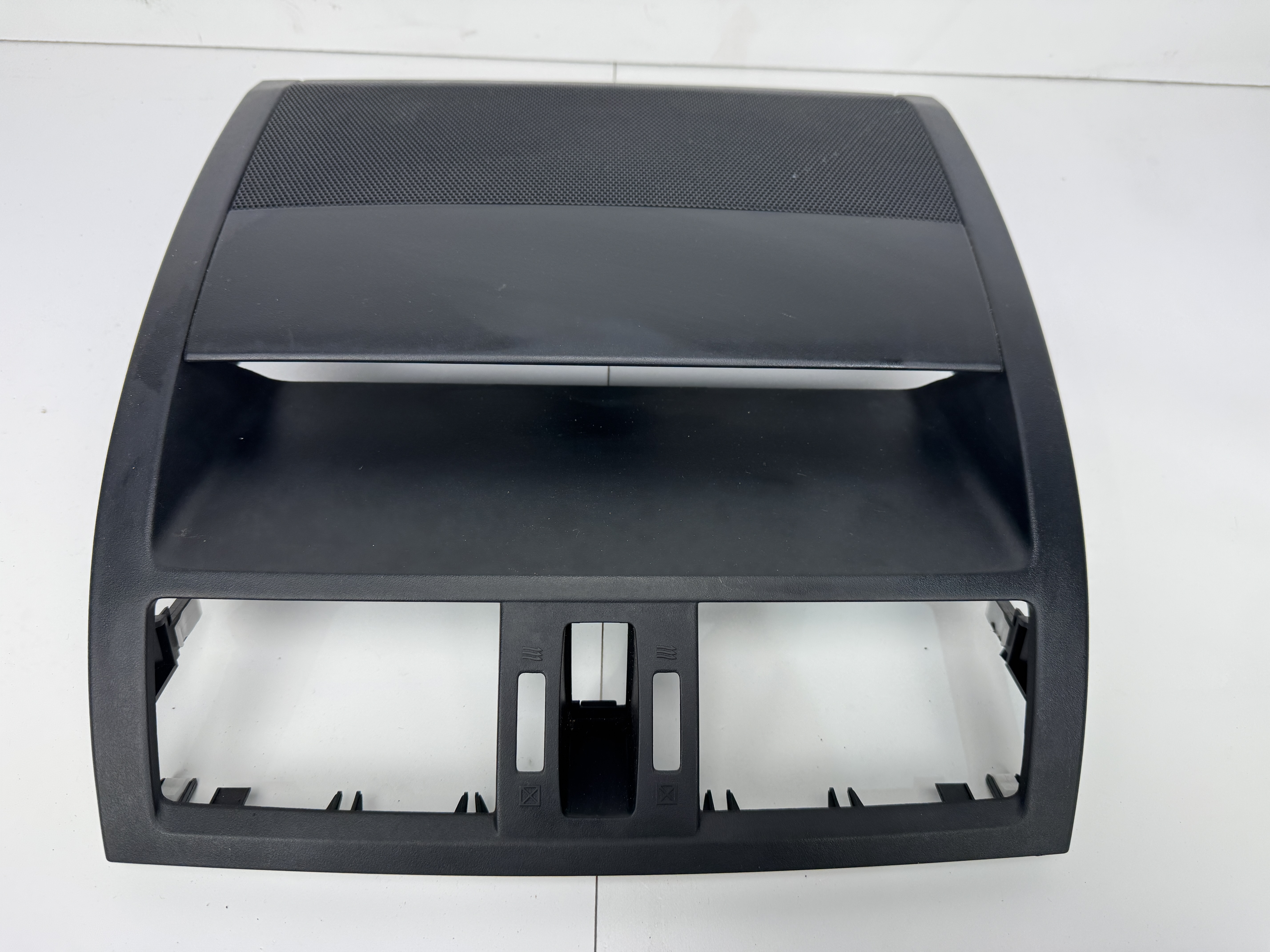 Rámeček displeje / výdechů Mazda 6 GH GS1E-55311