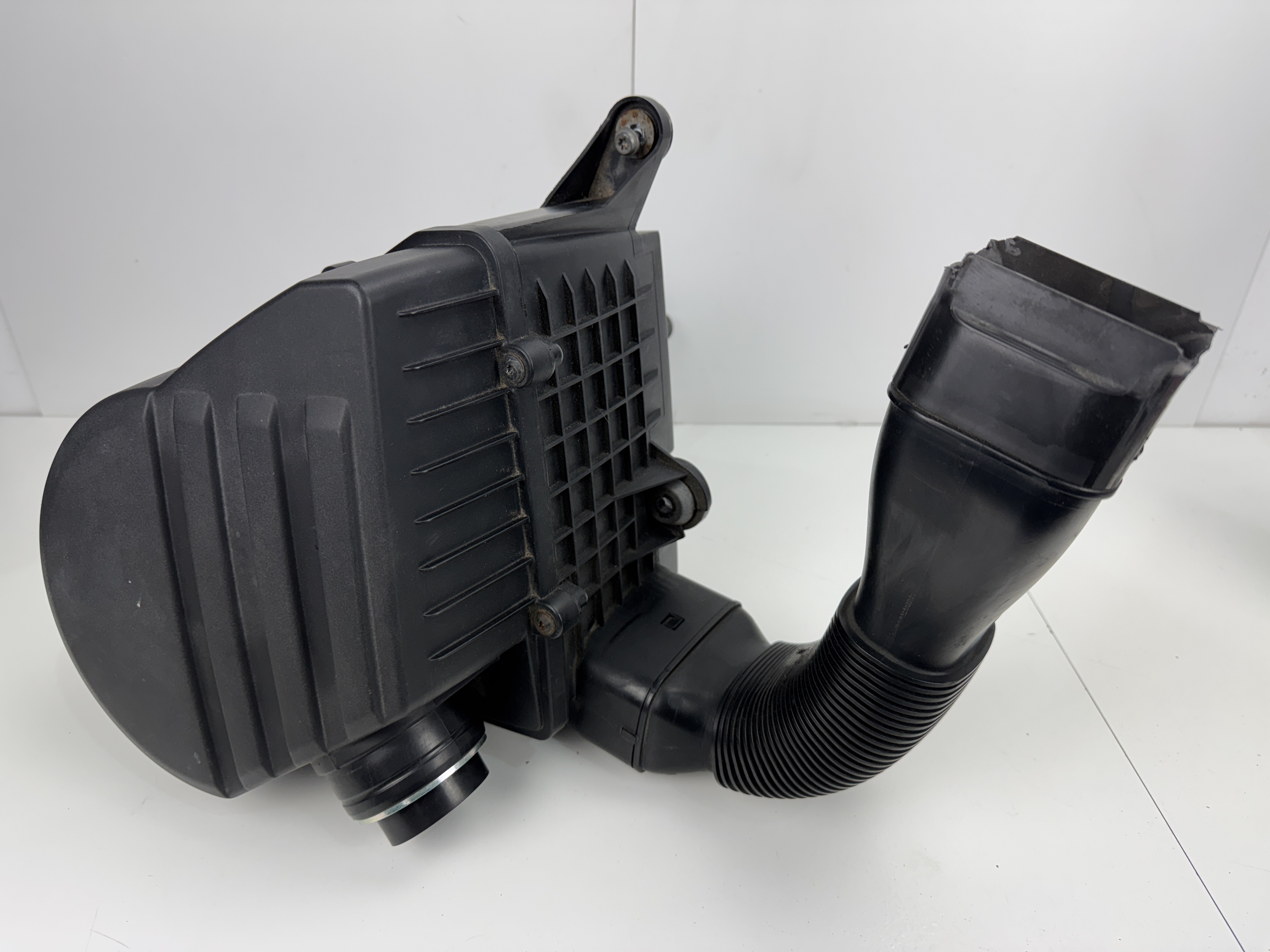 Airbox Škoda Fabia II 1,2TSI 6R0129607C, 6R0183, 6R0129620A