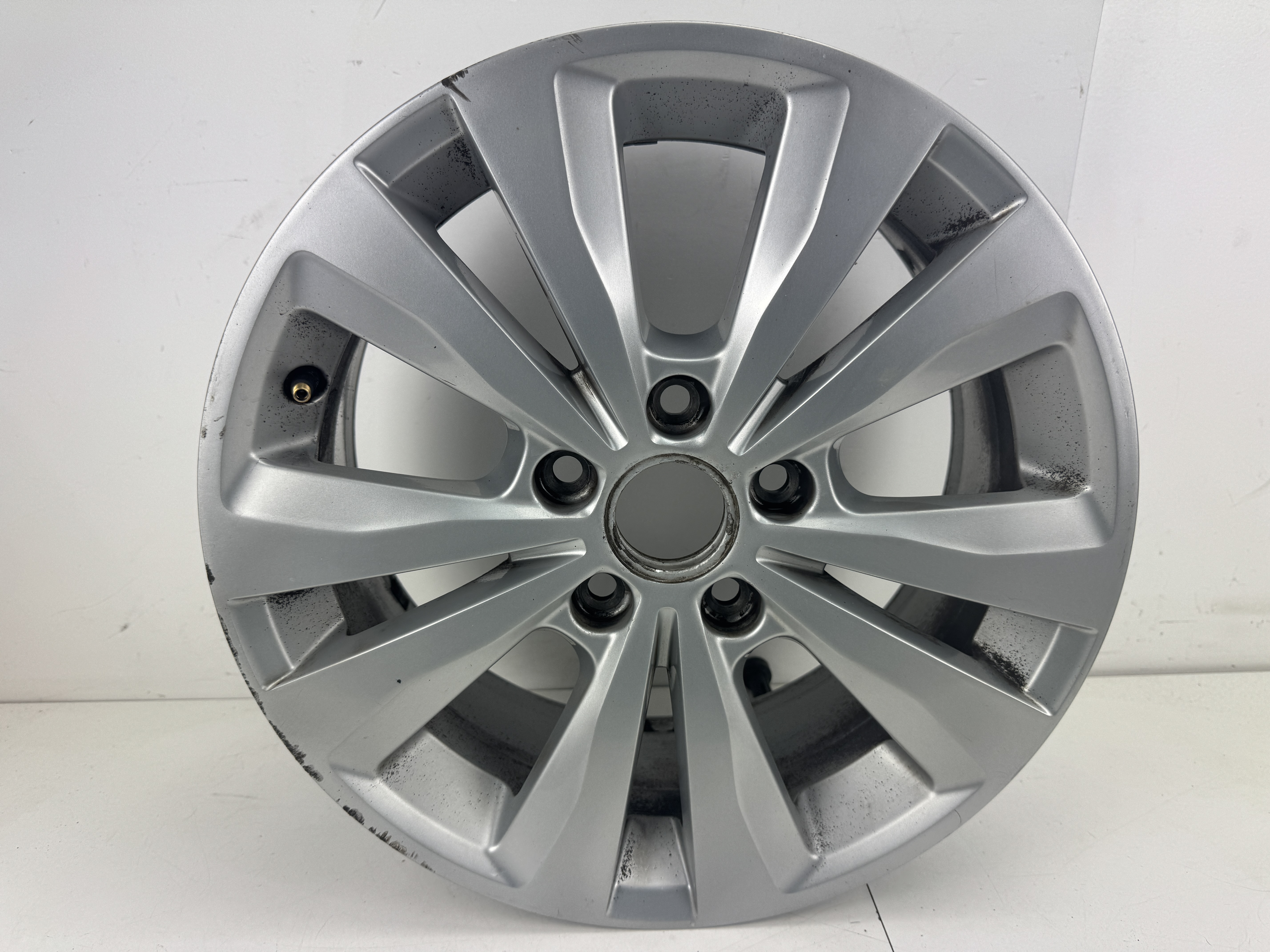 Hliníkové kolo VW Toronto R16 5G0601025L