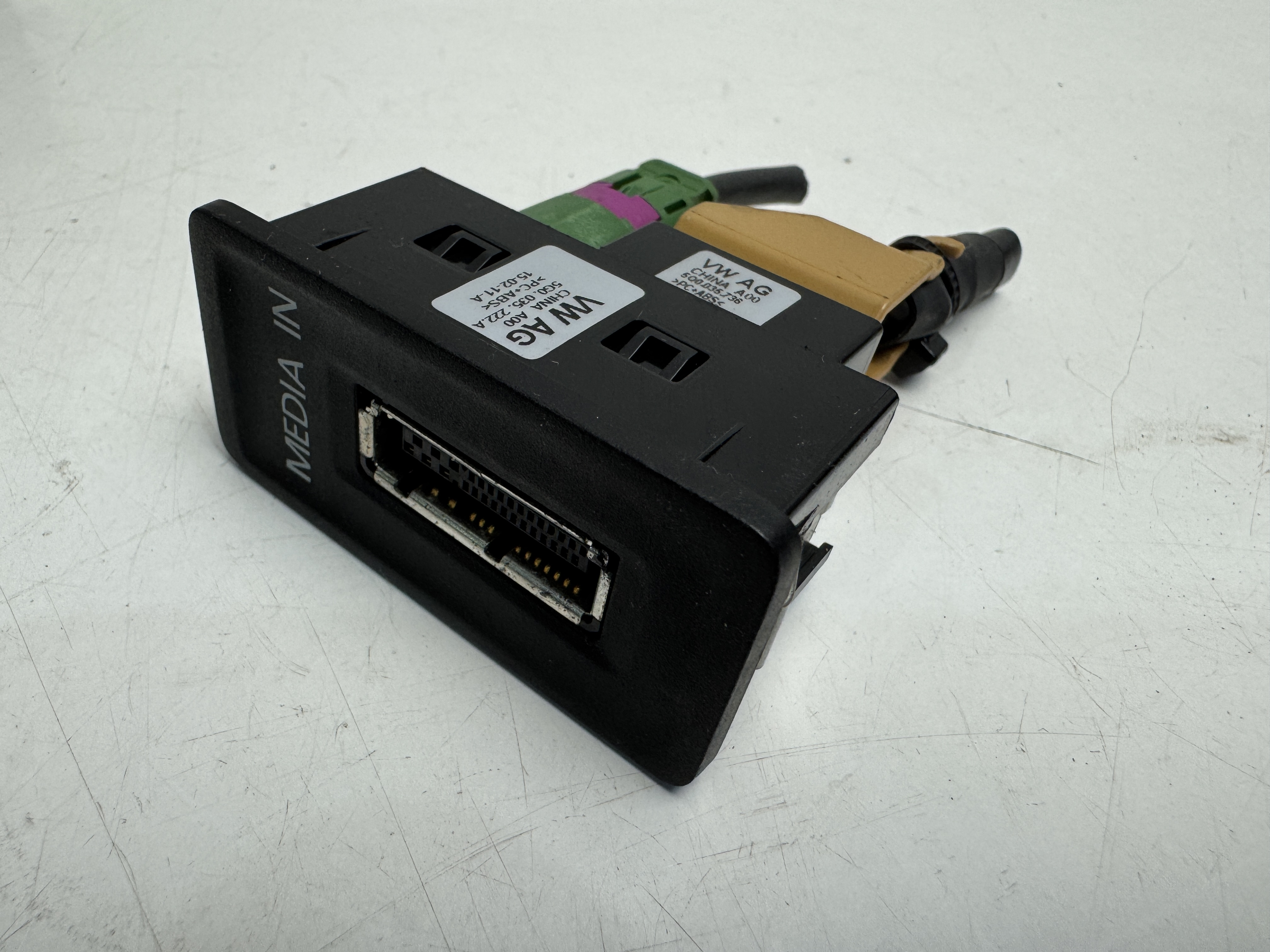 Zásuvka multimedia VW Golf VII 5G0035222A, 5Q0036736
