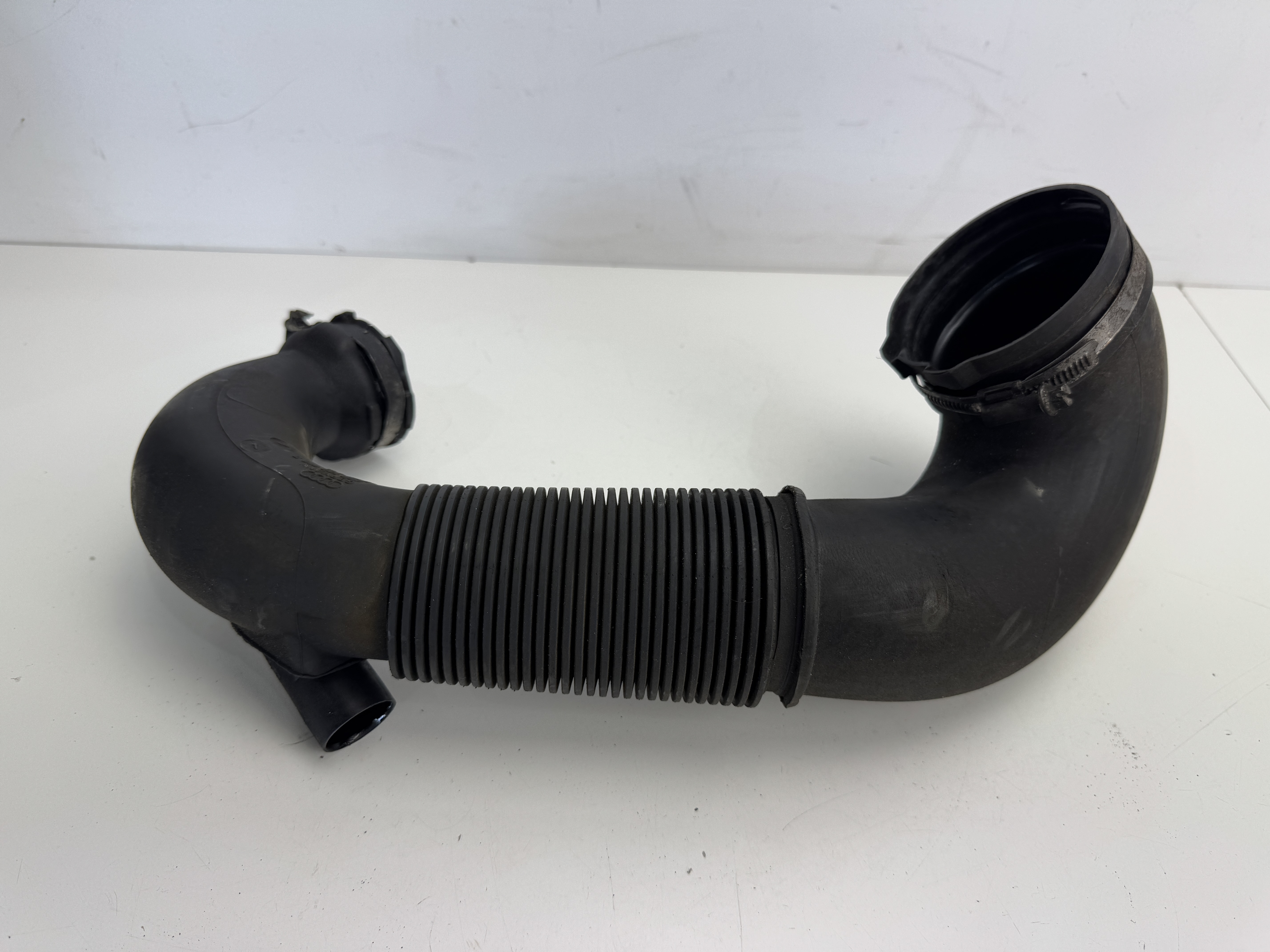Tlaková hadice Audi A6 4G 4G0129615D