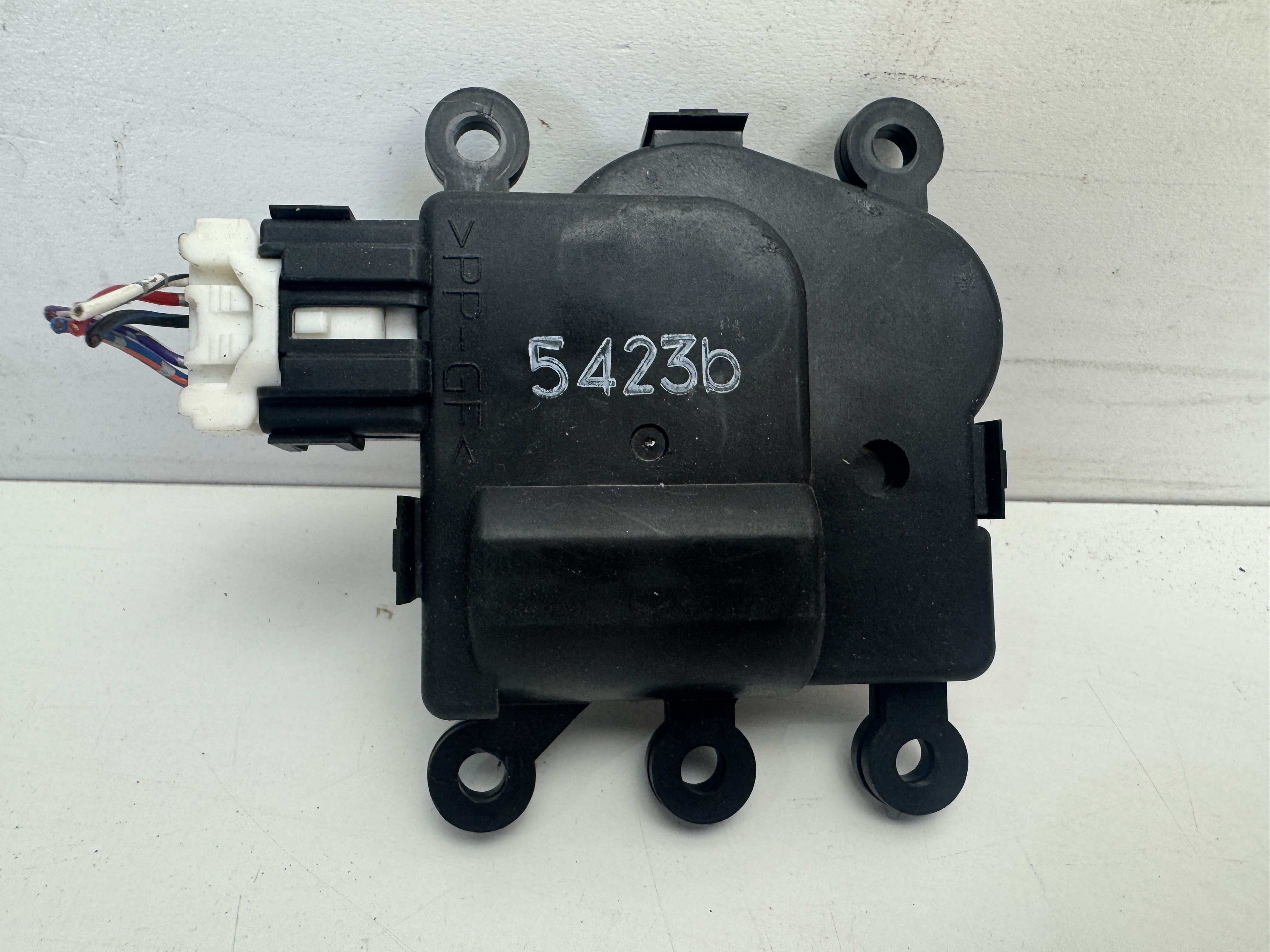 Servomotor ovládání topení Mazda CX-5 KE 5423B