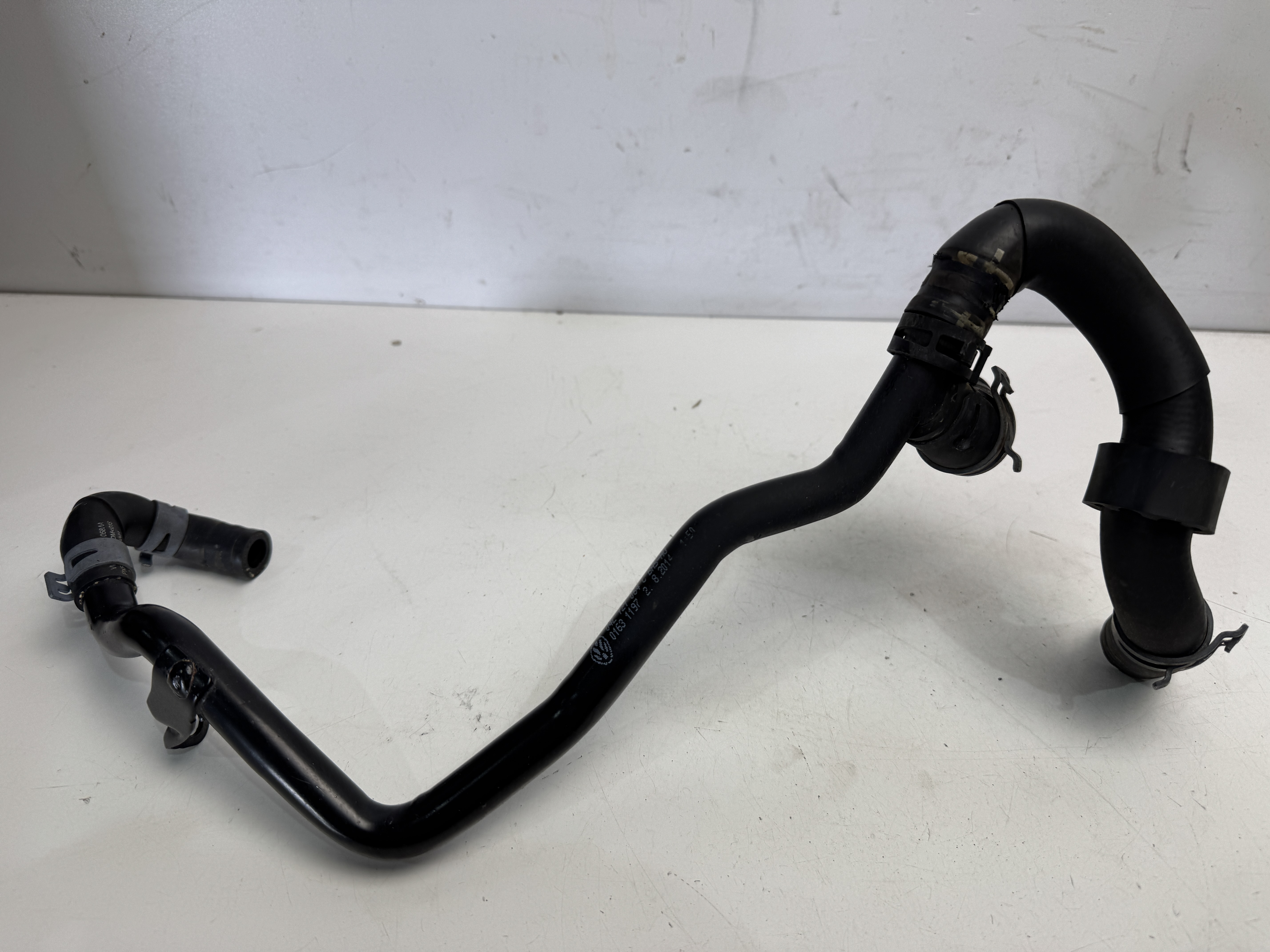 Vodní hadice / trubka VW 2,0TDI 04L121064C