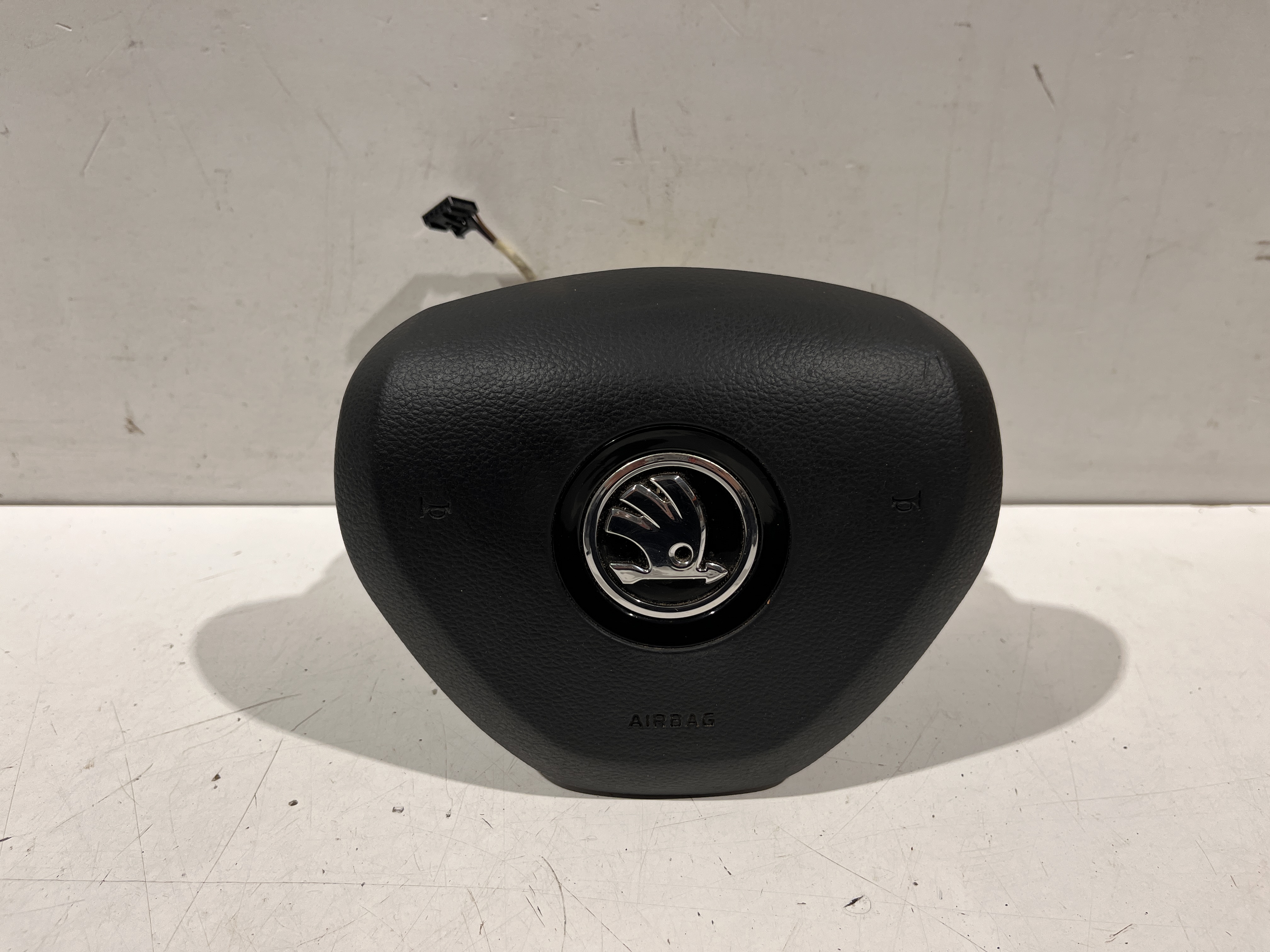Airbag řidiče Škoda Superb III 3V0880201T