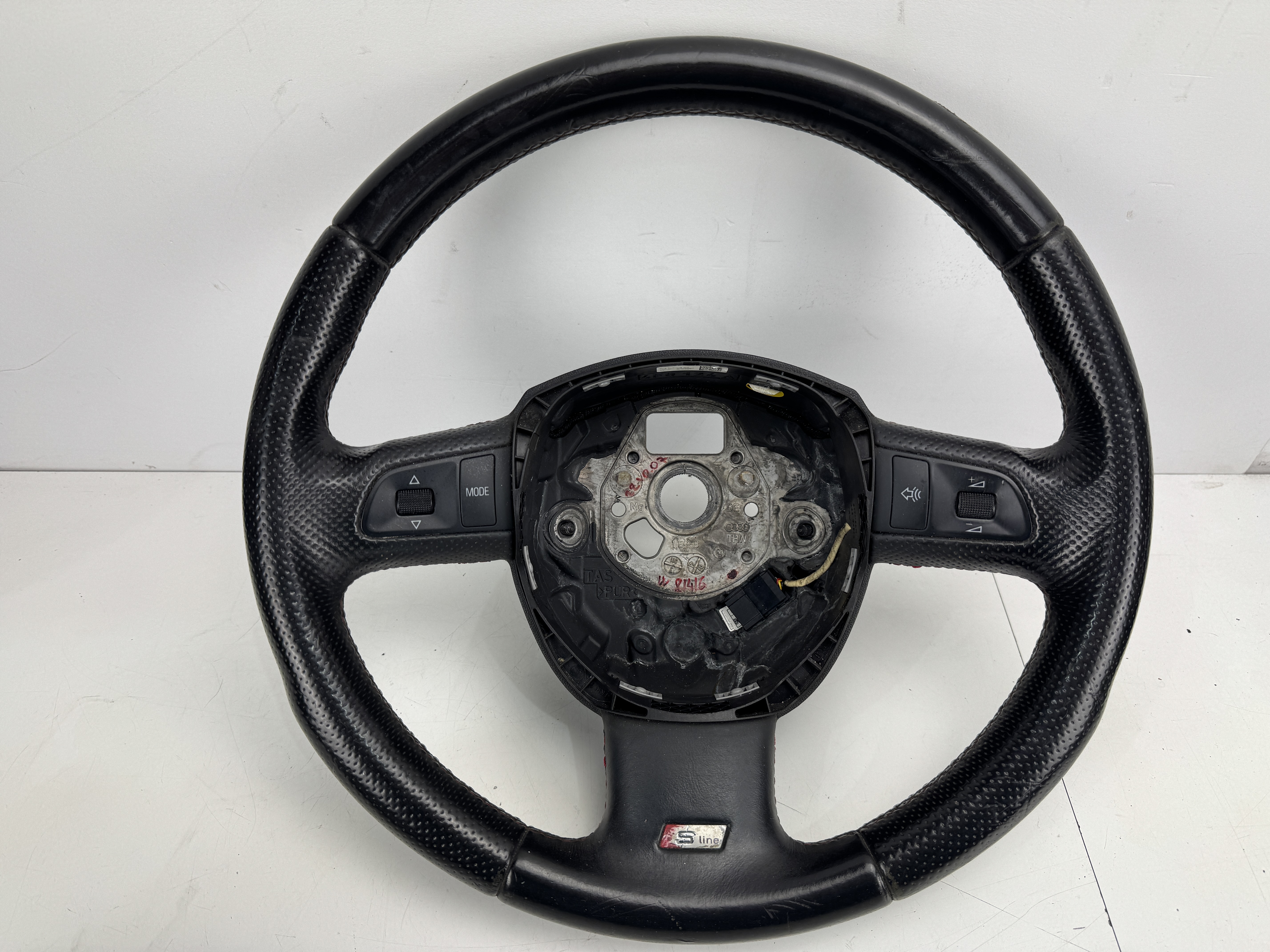 Volant De Direction AUDI A6 C6 – Pièce D'Occasion Ref 4F0880201AS / 4F0971589A – Modèle 2005